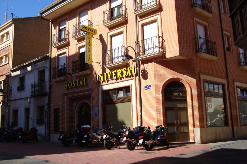 Hostal Universal Benavente Eksteriør billede